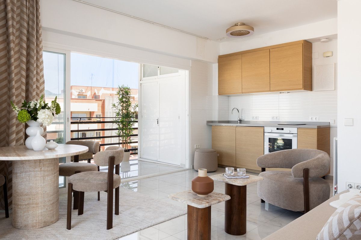 Appartement au étage moyen à Marbella, Marbella, 7/12