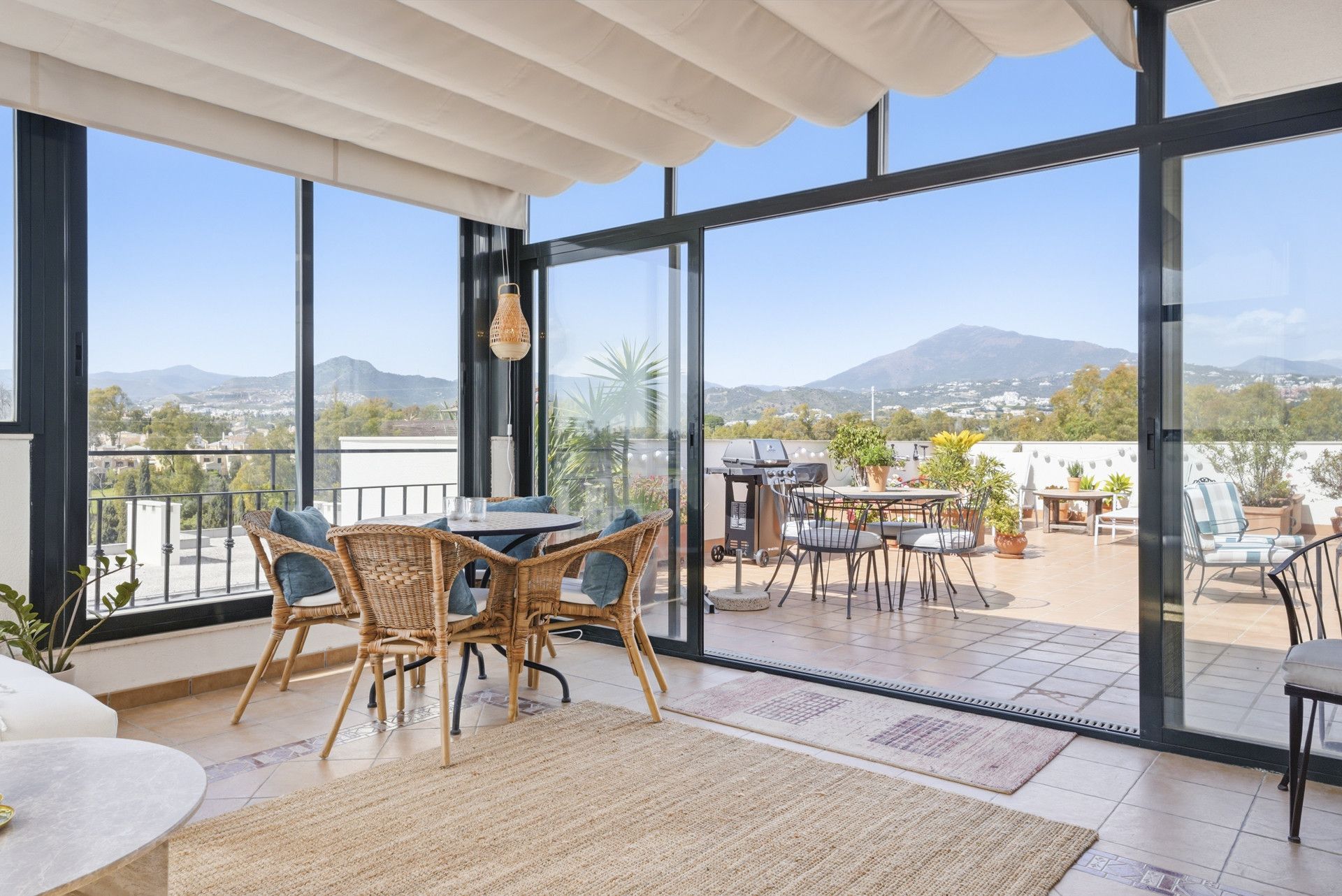 Apartment in San Pedro de Alcantara, Guadalmina Alta, San Pedro de Alcantara, 1/12