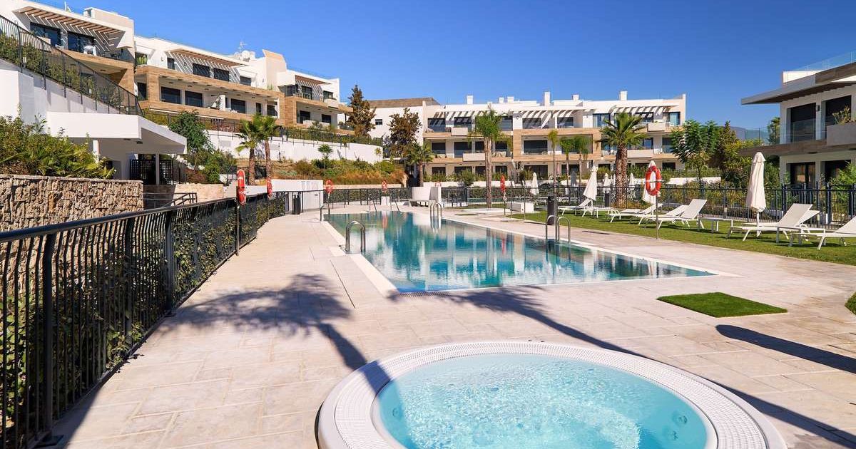 Apartment in Estepona, Estepona, 2/12