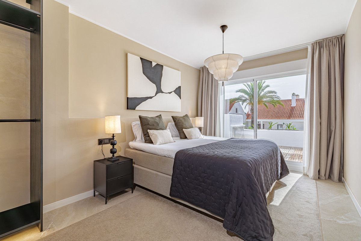 Apartamento de Planta Media en Nueva Andalucía, Nueva Andalucía, 4/12