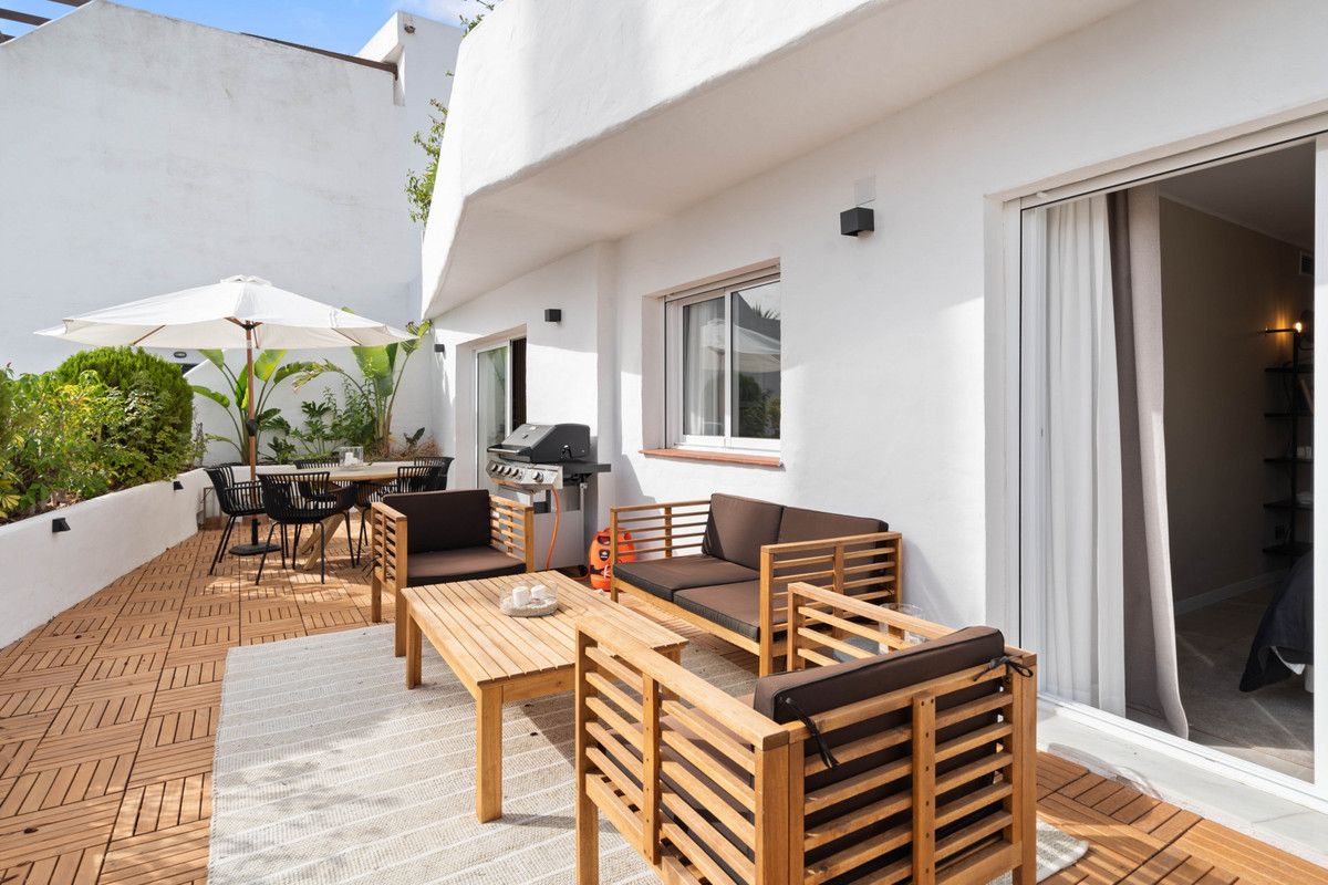 Apartamento de Planta Media en Nueva Andalucía, Nueva Andalucía, 8/12