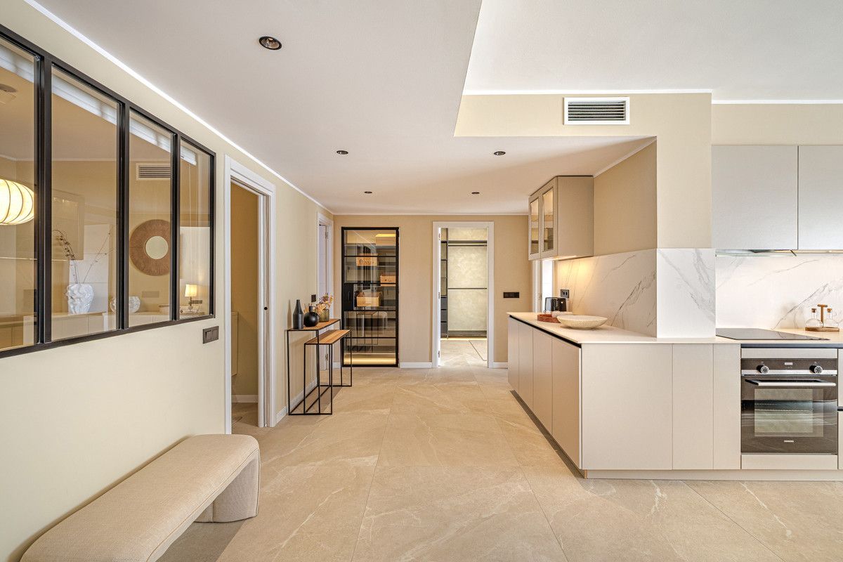 Apartamento de Planta Media en Nueva Andalucía, Nueva Andalucía, 9/12