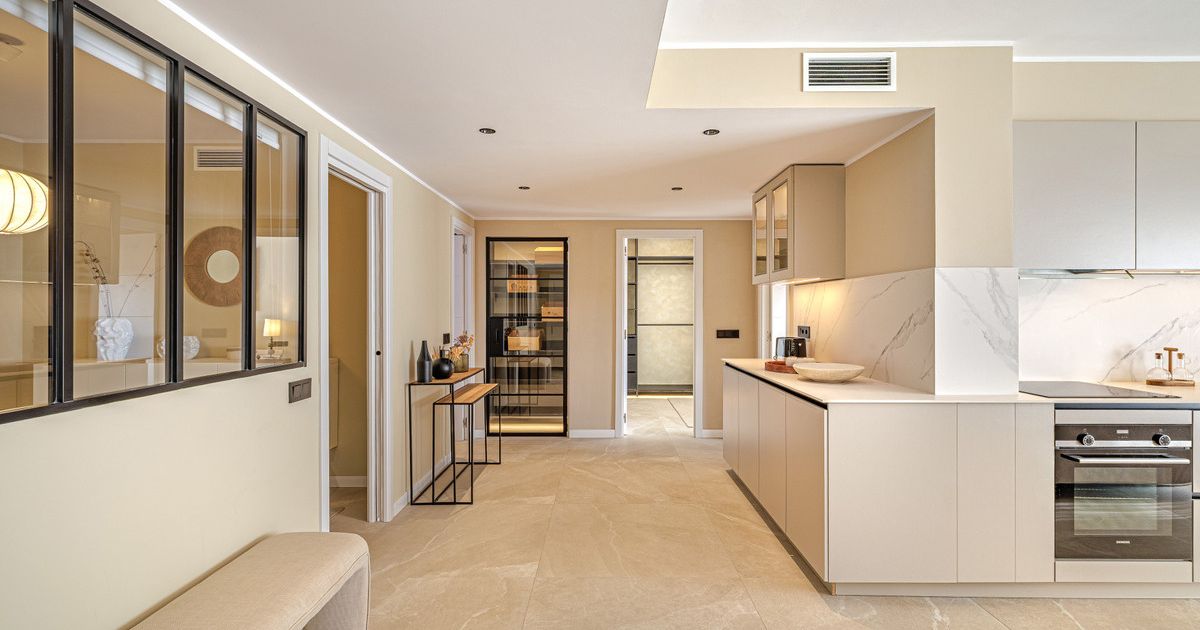 Apartamento de Planta Media en Nueva Andalucía, Nueva Andalucía, 9/12