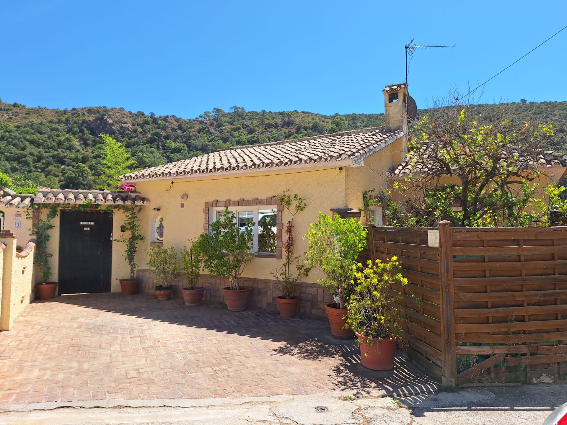 Villa in Benahavis, Benahavis Centro, Benahavis, 1/12
