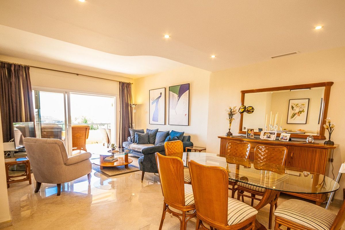 Apartament na środkowym piętrze w Elviria, Elviria, 4/11
