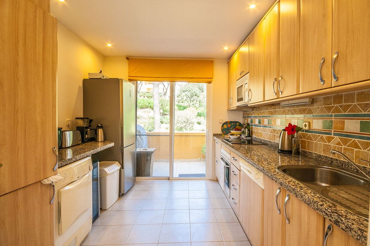 Apartament na środkowym piętrze w Elviria, Elviria, 5/11