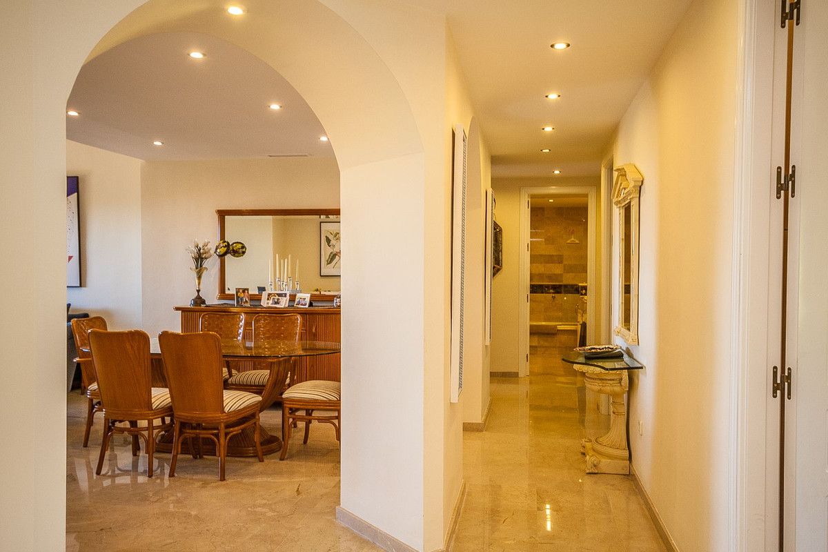 Apartament na środkowym piętrze w Elviria, Elviria, 6/11