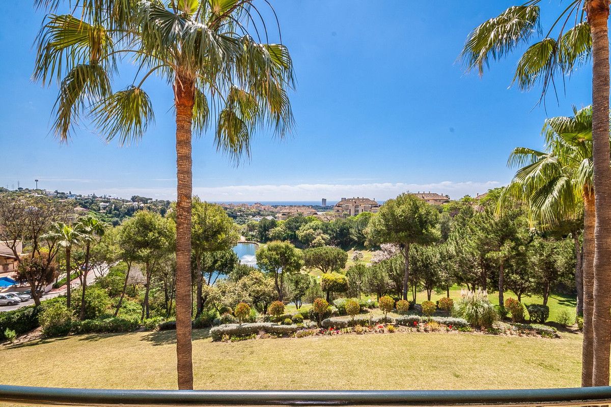 Apartament na środkowym piętrze w Elviria, Elviria, 9/11