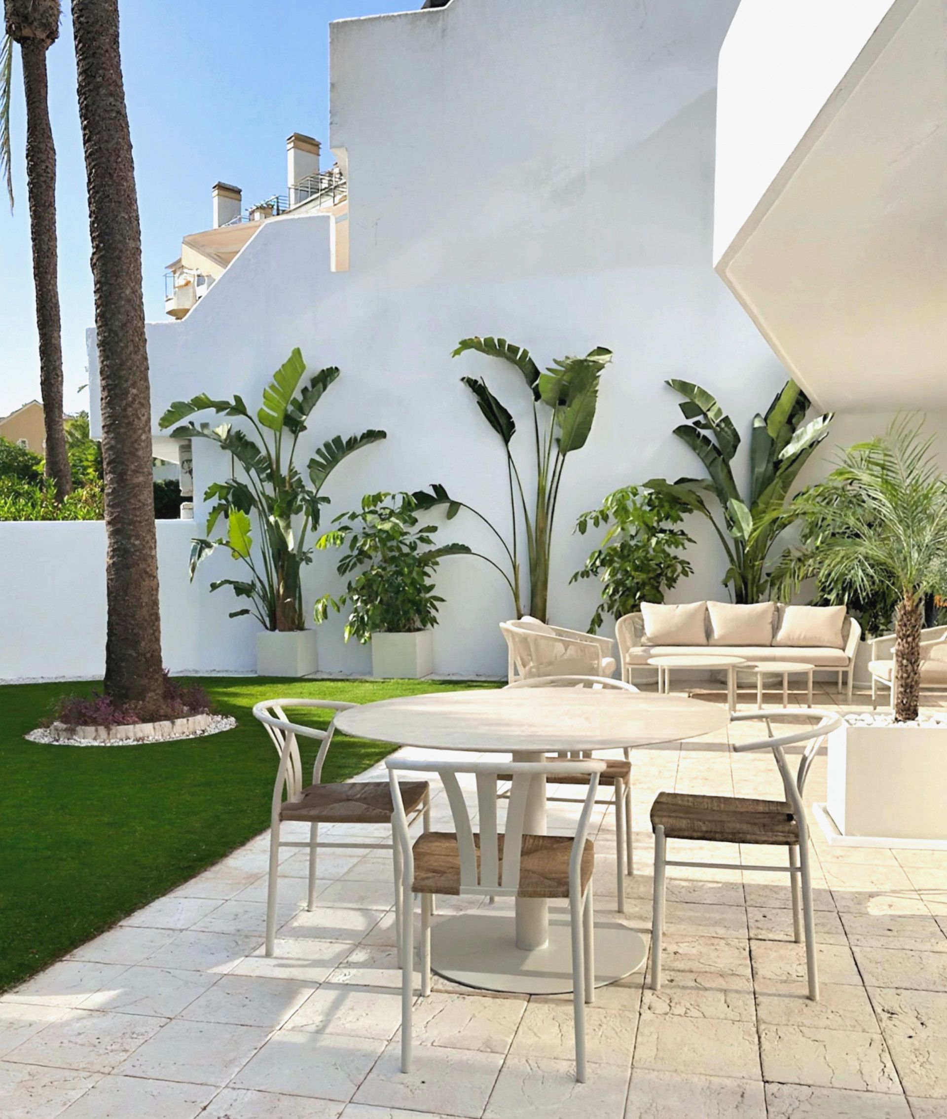 Апартаменты на нижнем этаже в Nueva Andalucia, Jardines de Andalucia, Nueva Andalucia, 1/12