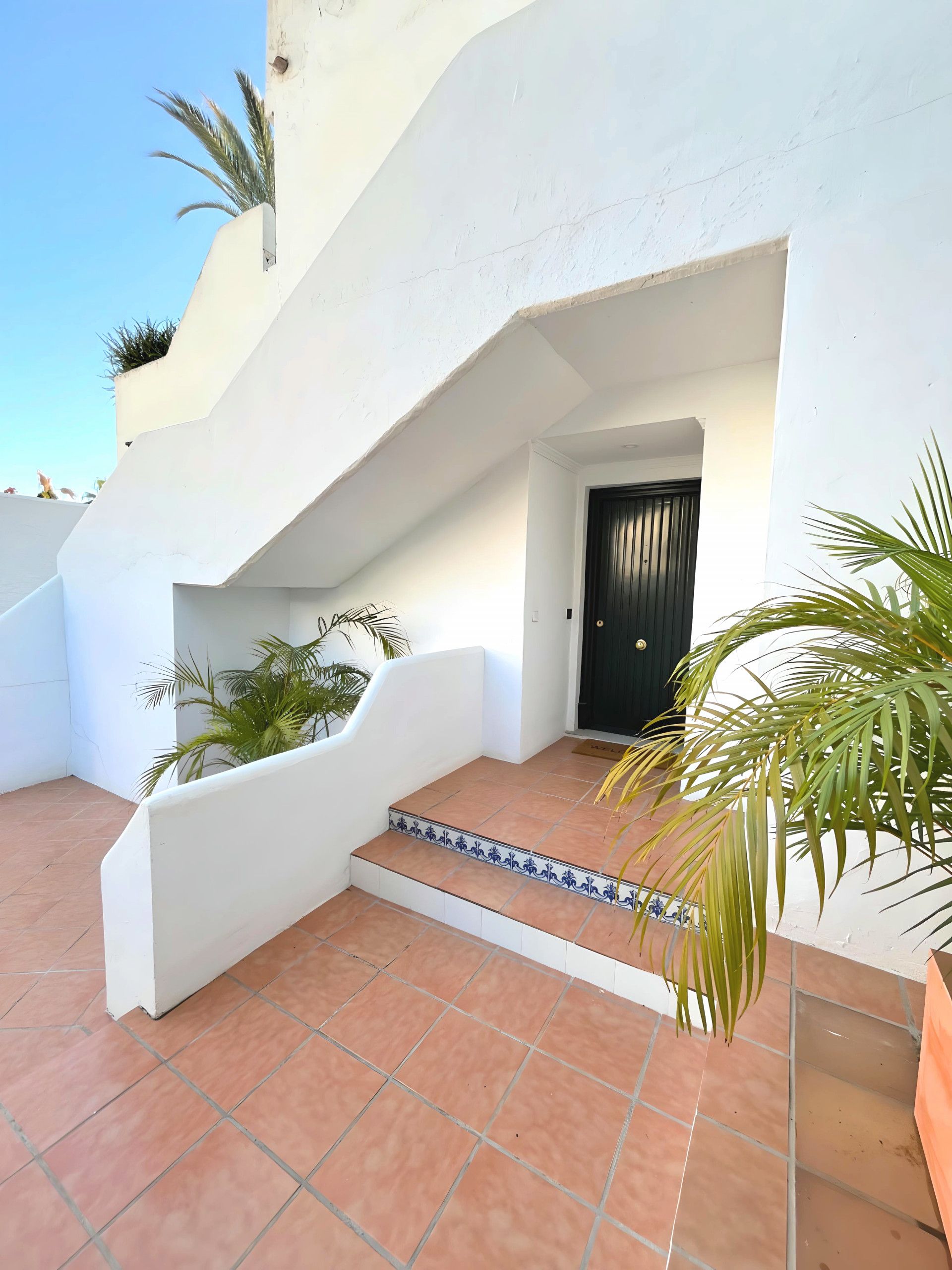 Апартаменты на нижнем этаже в Nueva Andalucia, Jardines de Andalucia, Nueva Andalucia, 8/12
