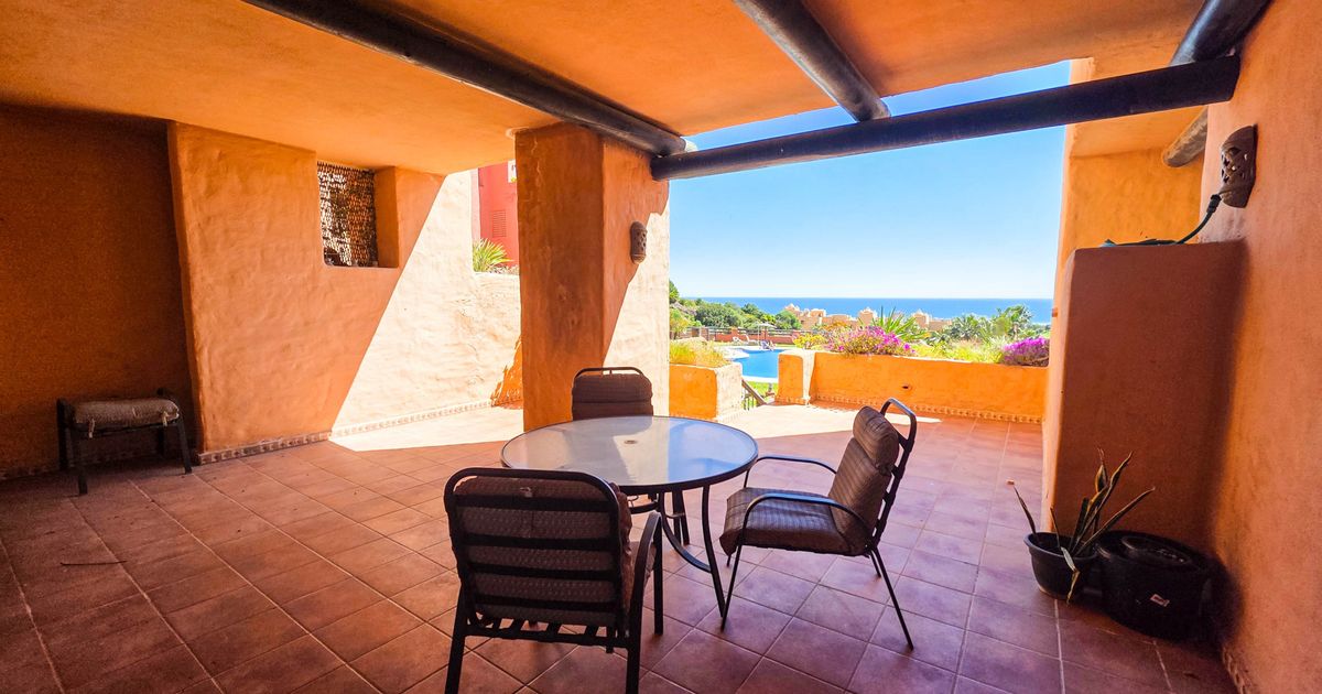 Ground Floor Apartment in Manilva, La Duquesa, Manilva, 2/12