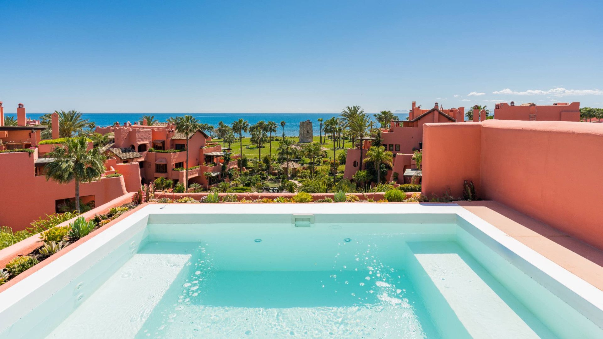 Duplex Penthouse in Estepona, Torre Bermeja, Estepona, 2/12