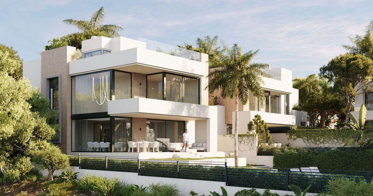 Villa in Marbella, Marbella, 12/12