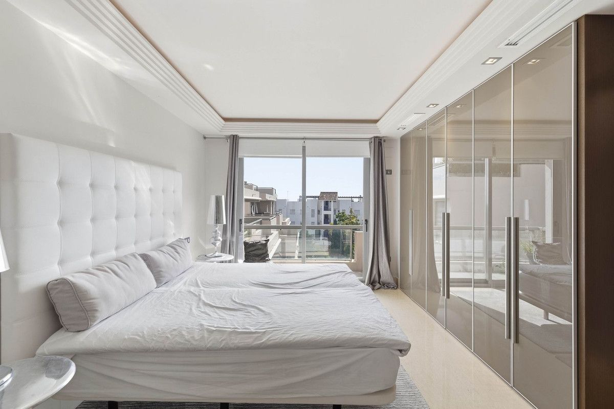 Apartment in der mittleren Etage in Los Arqueros, Los Arqueros, 6/12