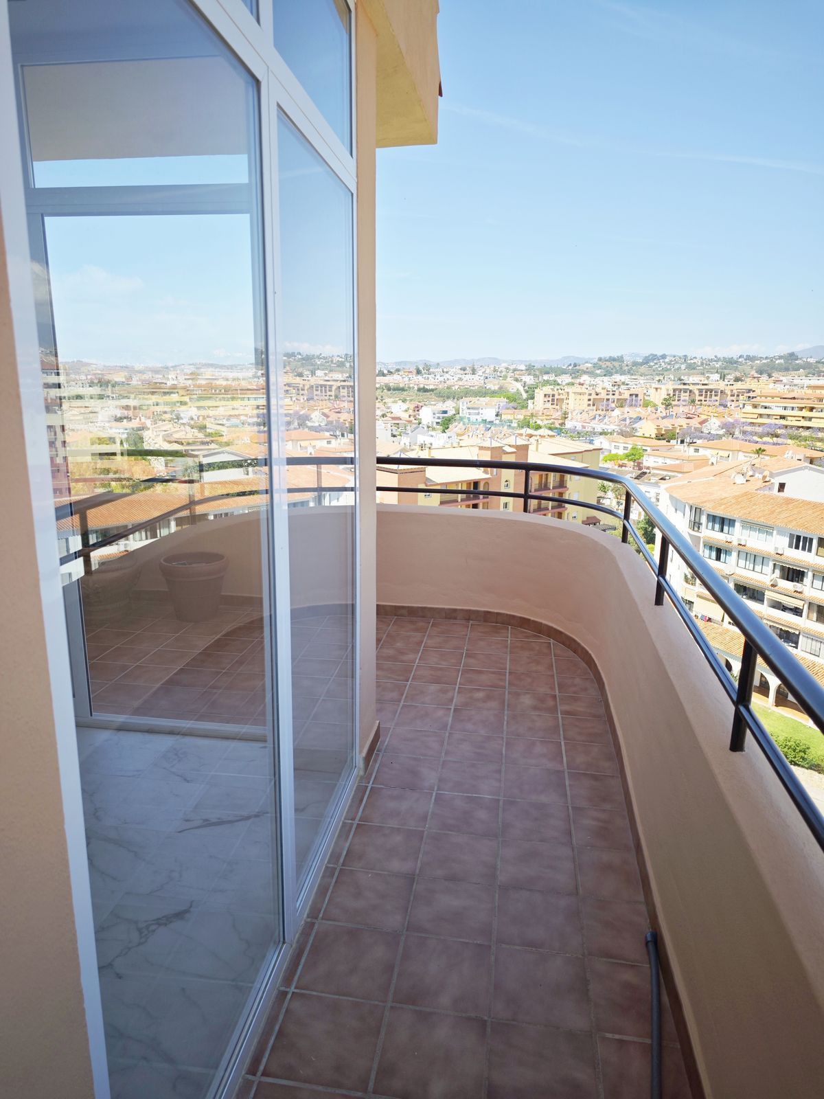 Top Floor Apartment in Los Pacos, Los Pacos, 11/12