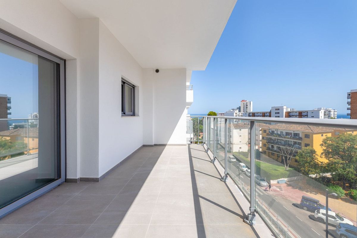 Appartement à un étage intermédiaire à Benalmadena, Benalmadena, 1/12