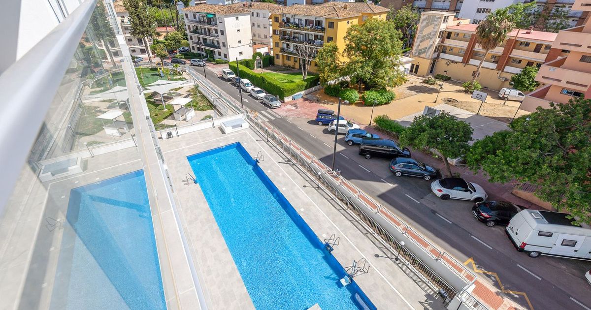 Appartement à un étage intermédiaire à Benalmadena, Benalmadena, 3/12
