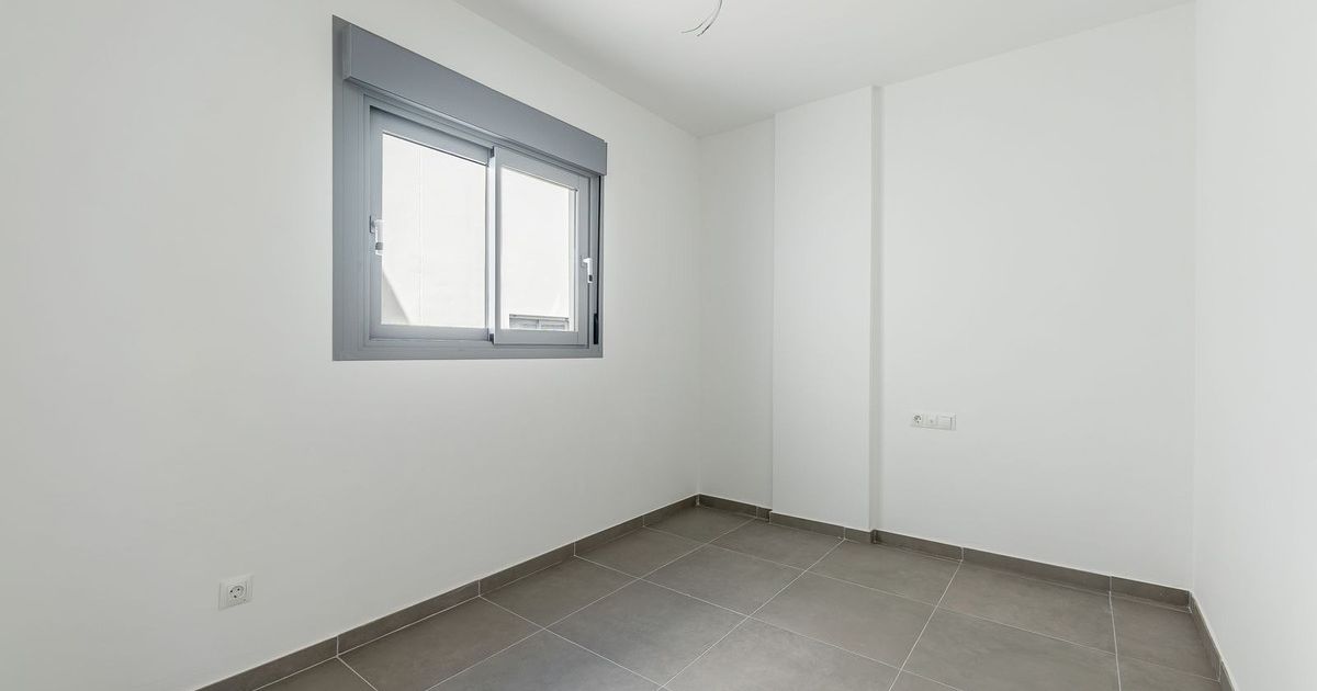 Appartement à un étage intermédiaire à Benalmadena, Benalmadena, 9/12