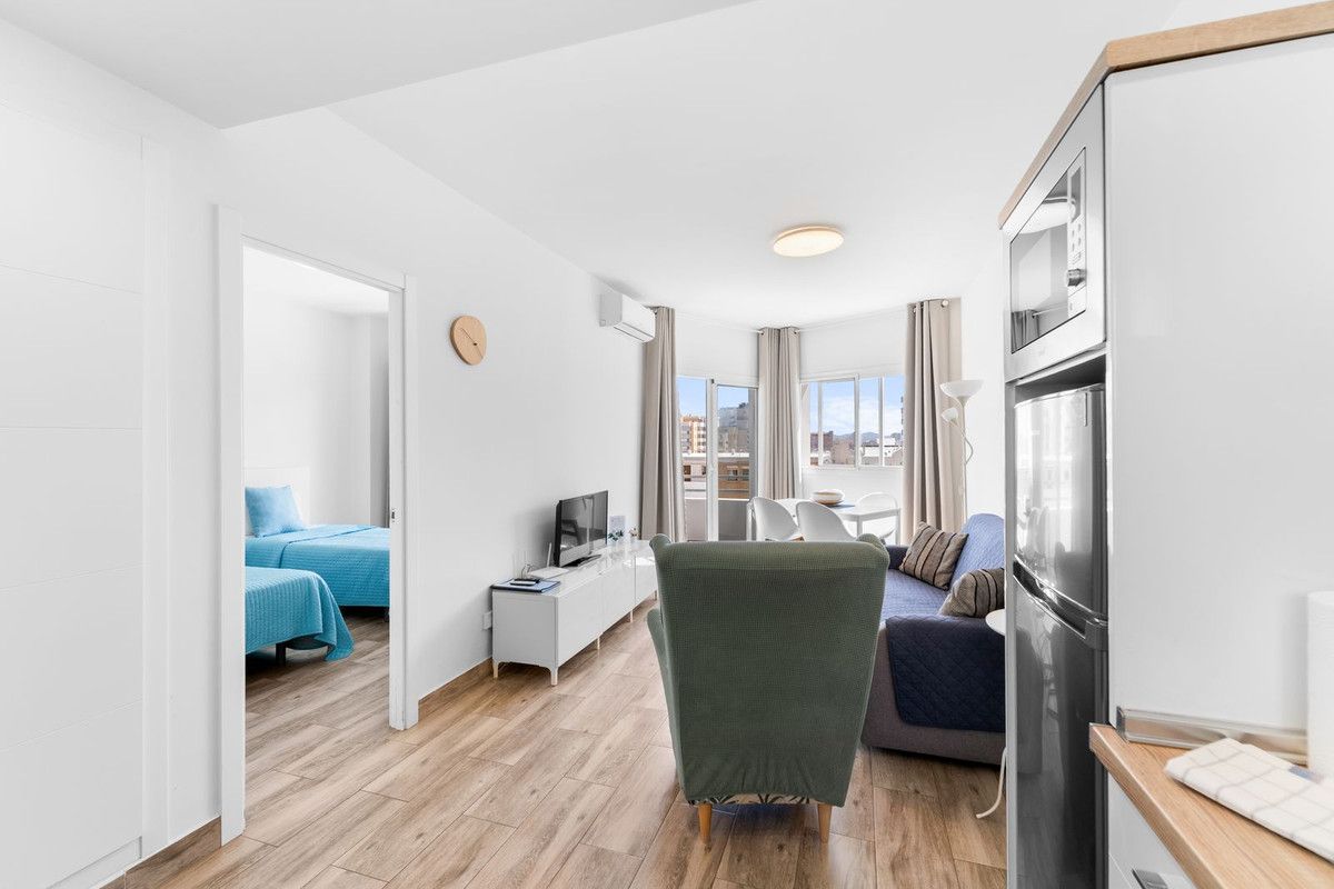 Апартаменты на среднем этаже в Fuengirola, Fuengirola, 7/11
