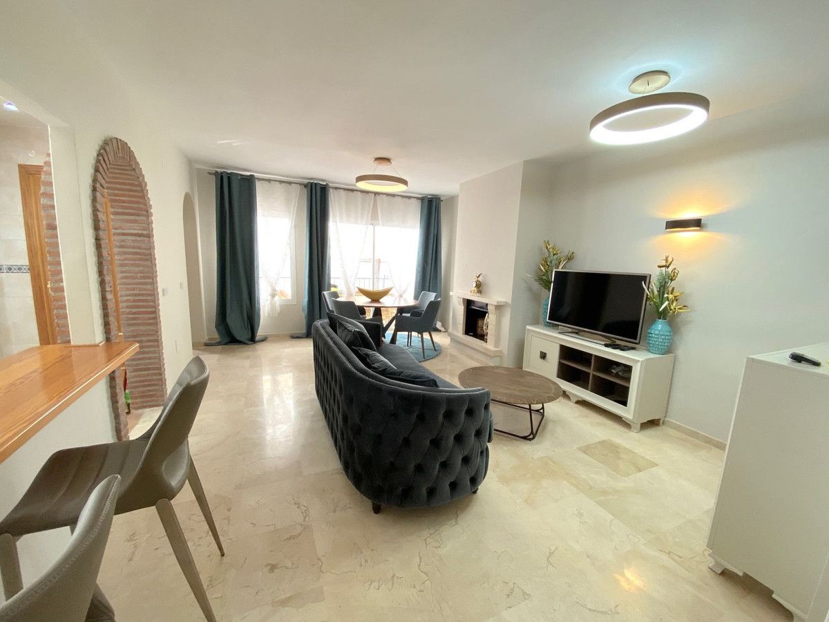 Appartement au dernier étage à Aloha, Aloha, 5/12