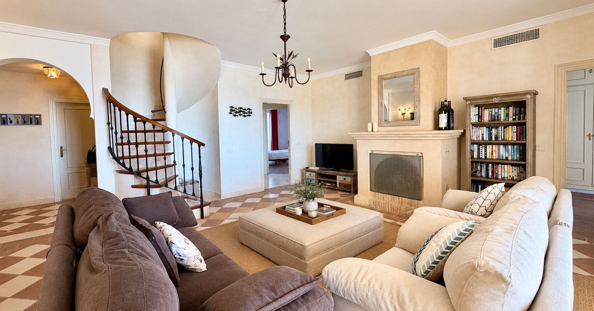 Penthouse Duplex in Casares Playa, Casares Playa, 6/12