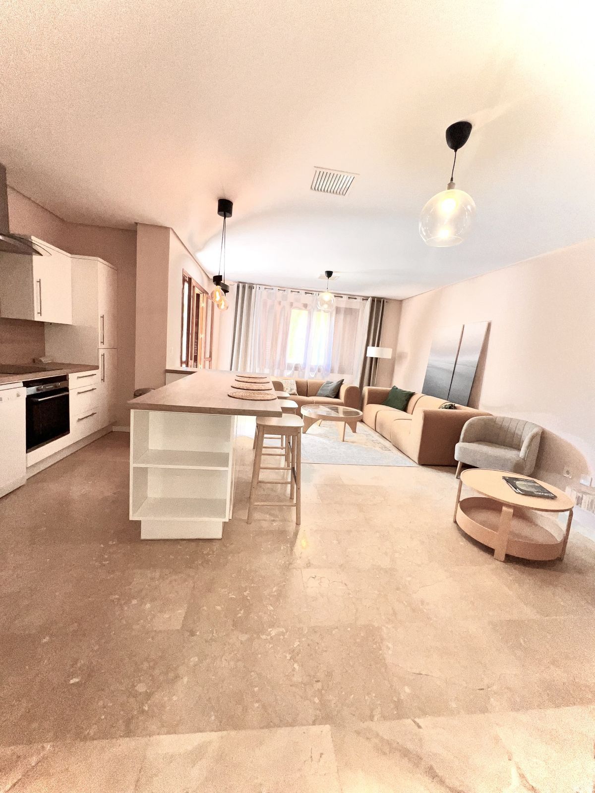 Ground Floor Apartment in Nueva Andalucía, Nueva Andalucía, 3/12
