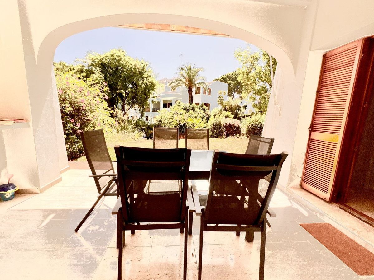Ground Floor Apartment in Nueva Andalucía, Nueva Andalucía, 5/12