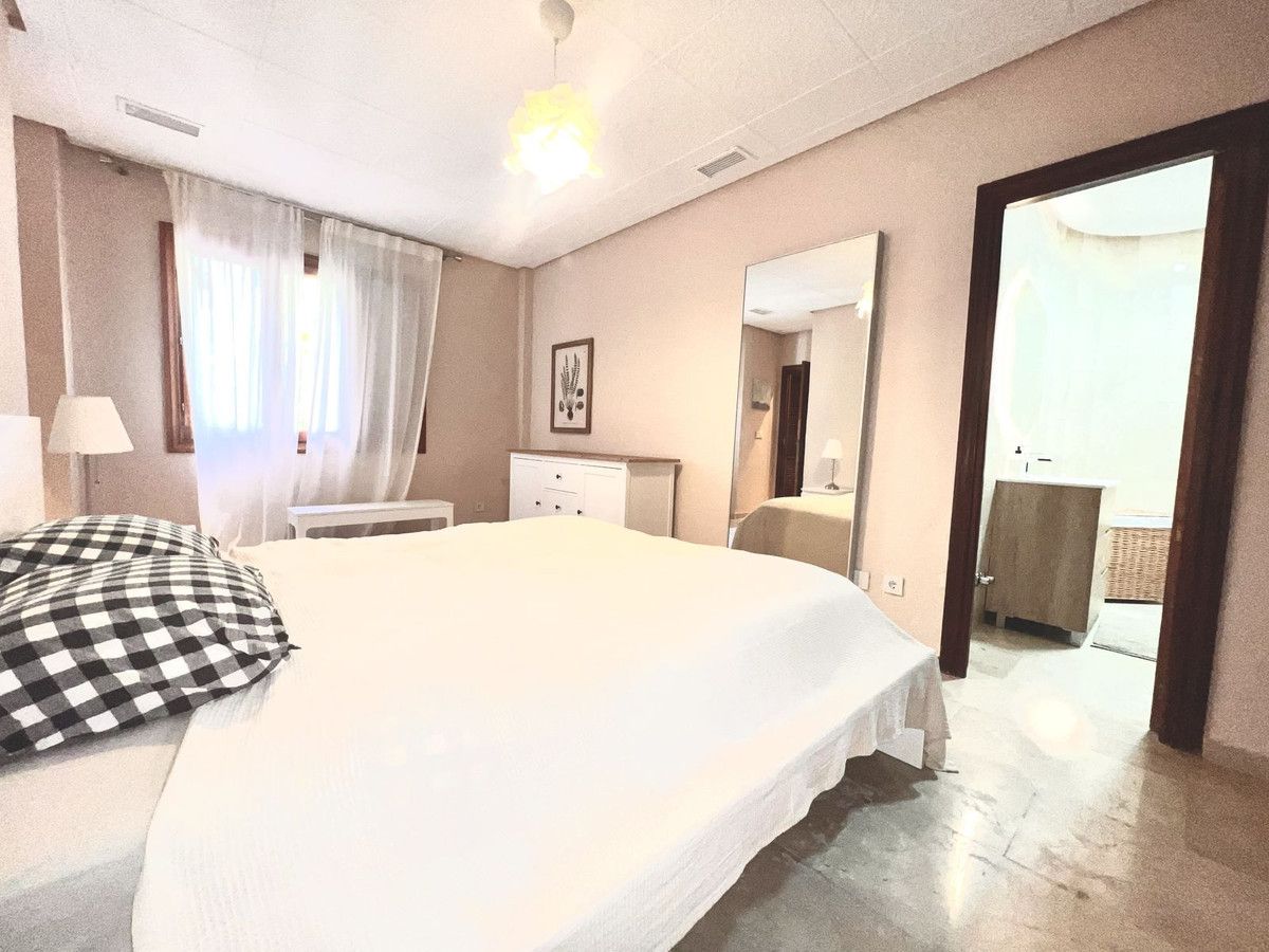 Ground Floor Apartment in Nueva Andalucía, Nueva Andalucía, 7/12