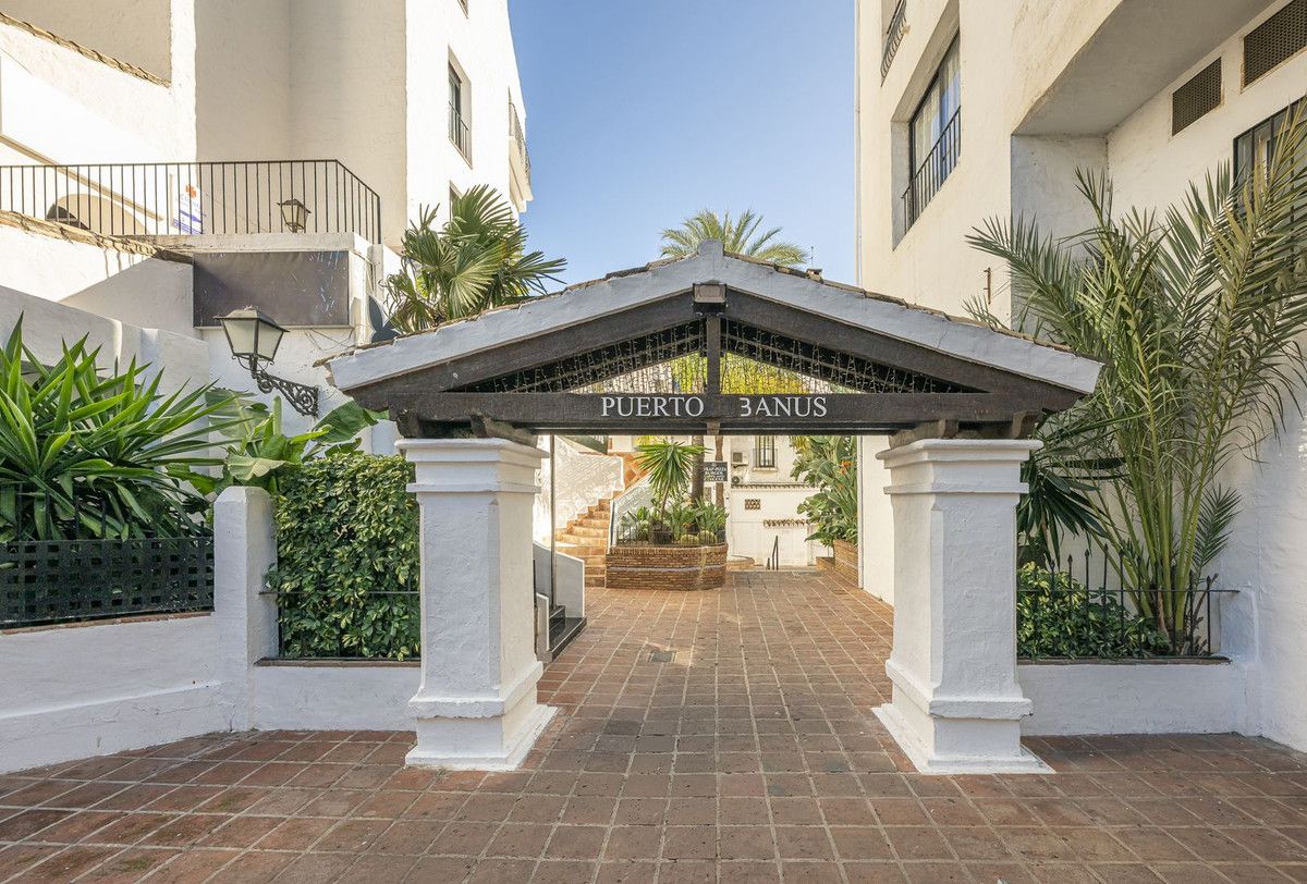 Apartamento en Planta Media en Puerto Banús, Puerto Banús, 4/12