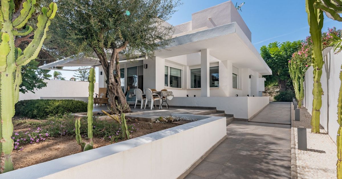 Detached Villa in Marbella, Marbella, 1/12
