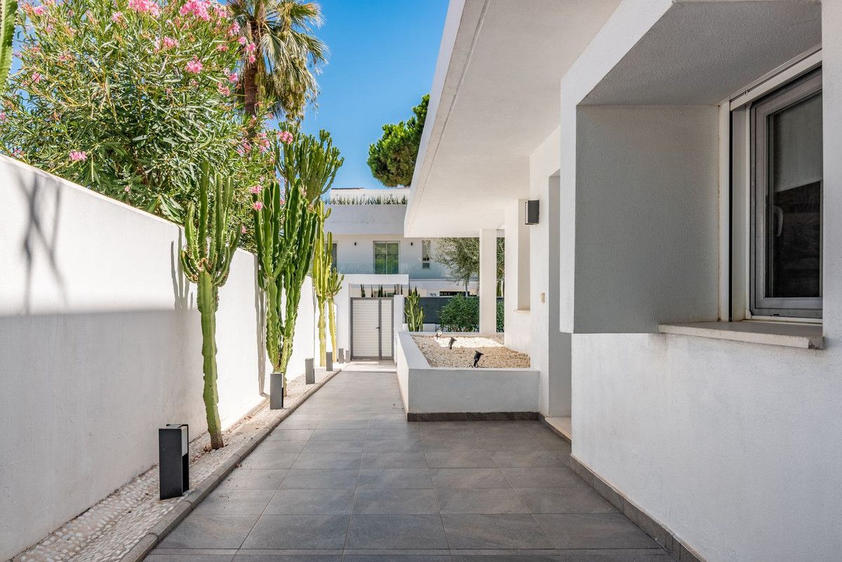 Detached Villa in Marbella, Marbella, 12/12