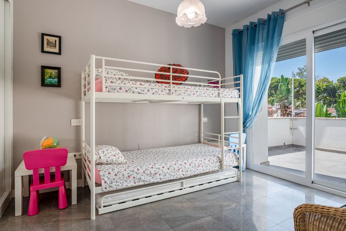 Detached Villa in Marbella, Marbella, 6/12