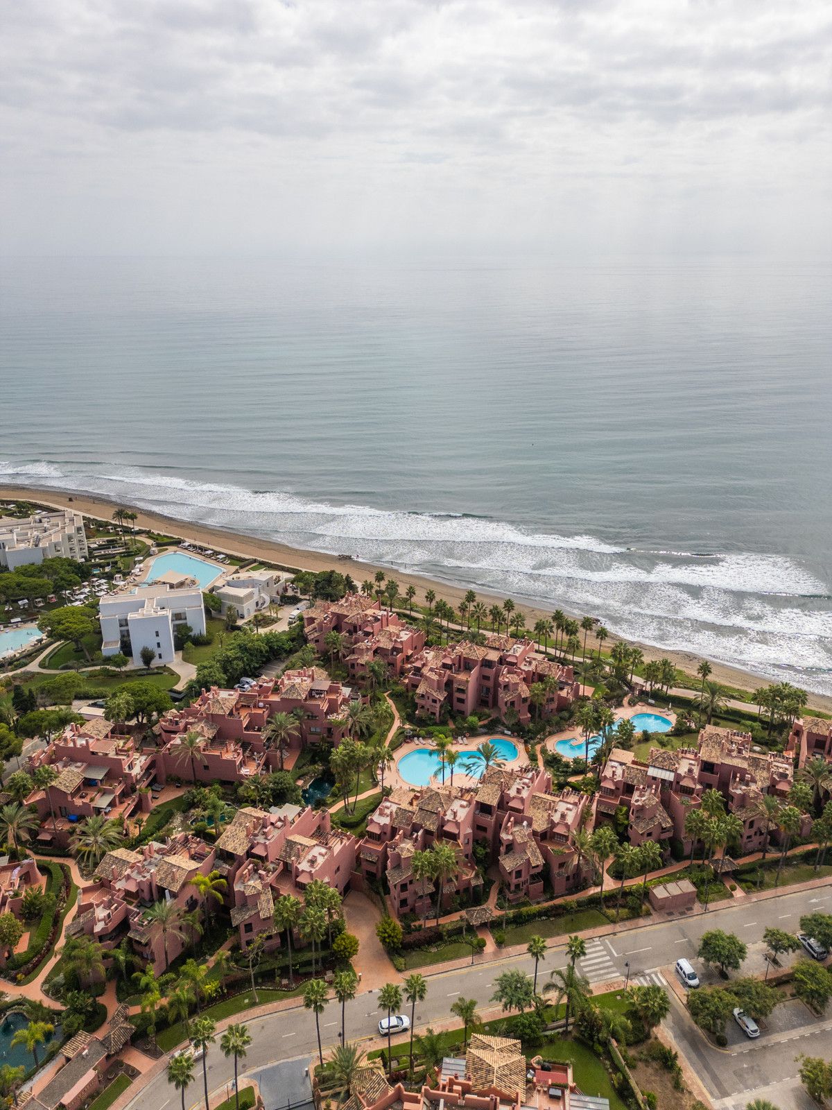 Middle Floor Apartment in Estepona, Estepona, 6/12