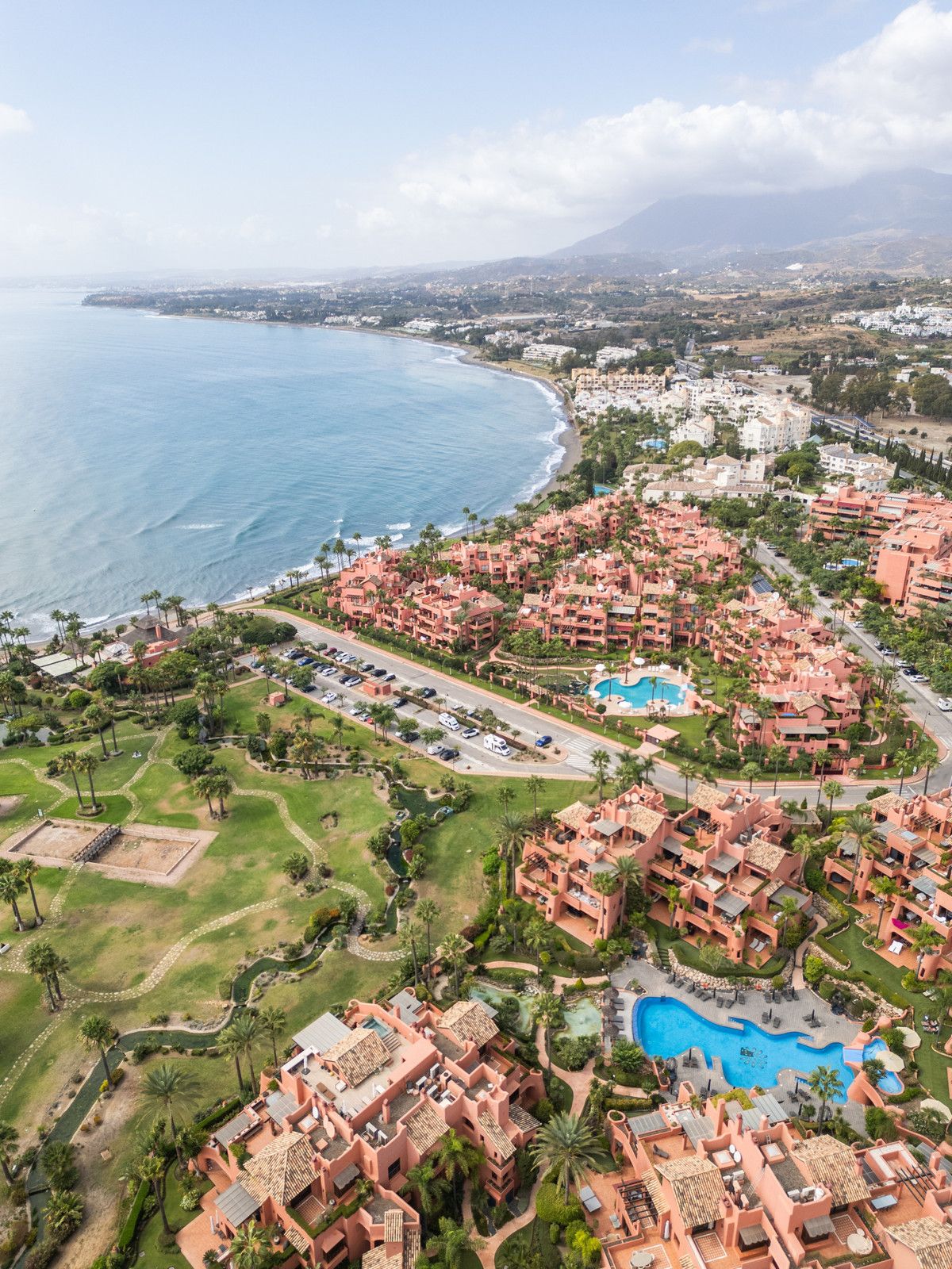 Middle Floor Apartment in Estepona, Estepona, 7/12