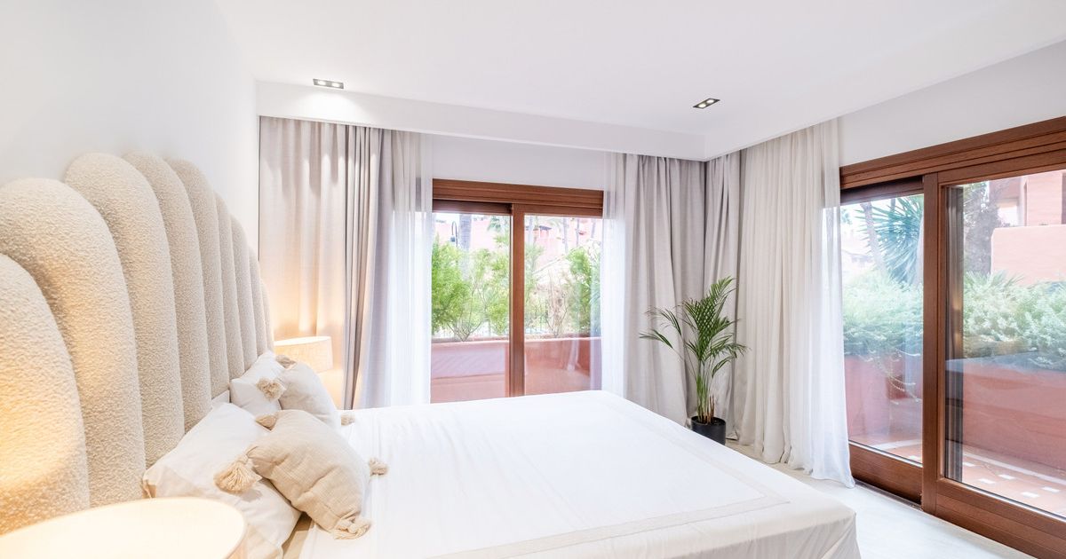 Middle Floor Apartment in Estepona, Estepona, 10/12