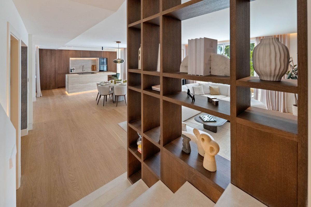 Duplex i Nueva Andalucía, Nueva Andalucía, 12/12