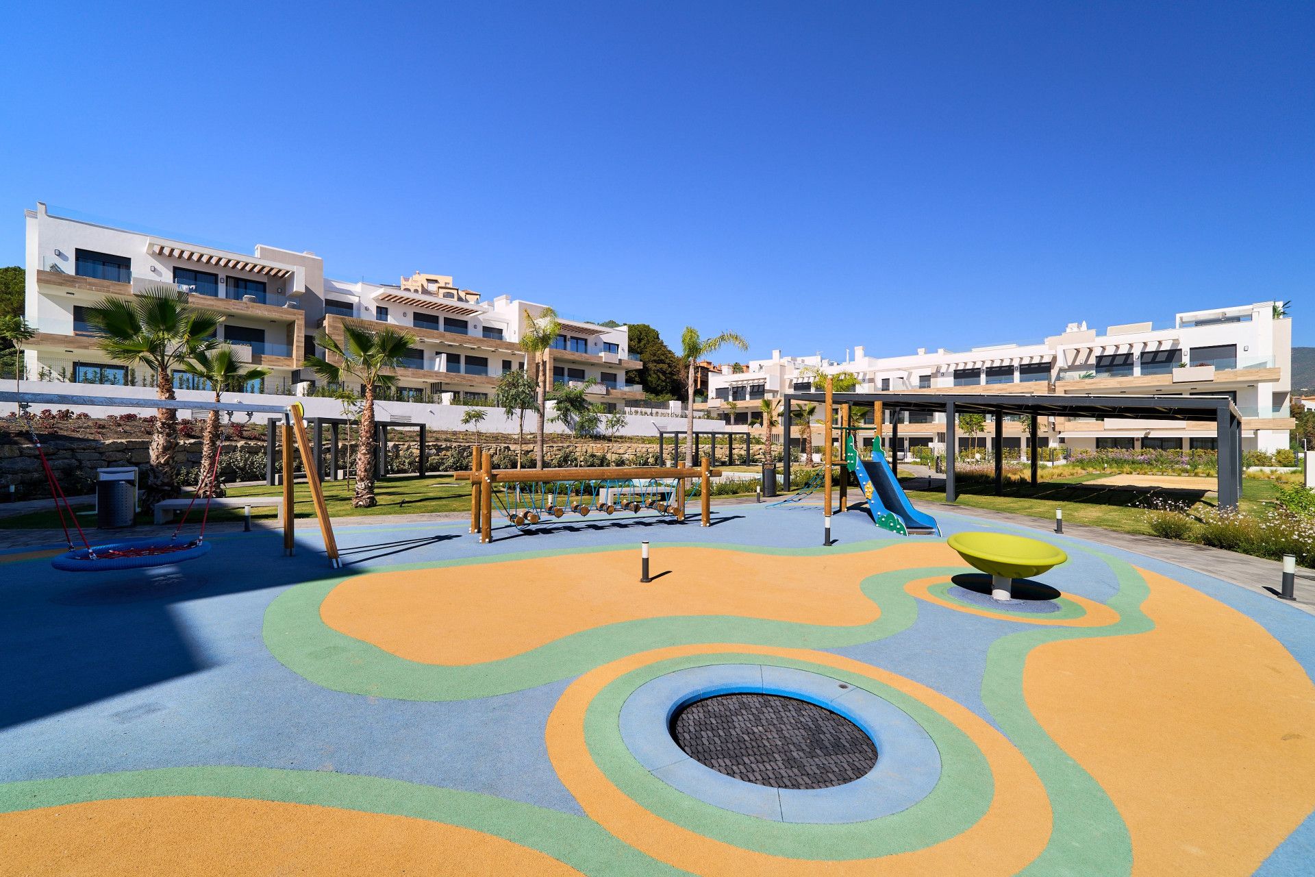 Апартаменты в Estepona, Atalaya, Estepona, 8/12