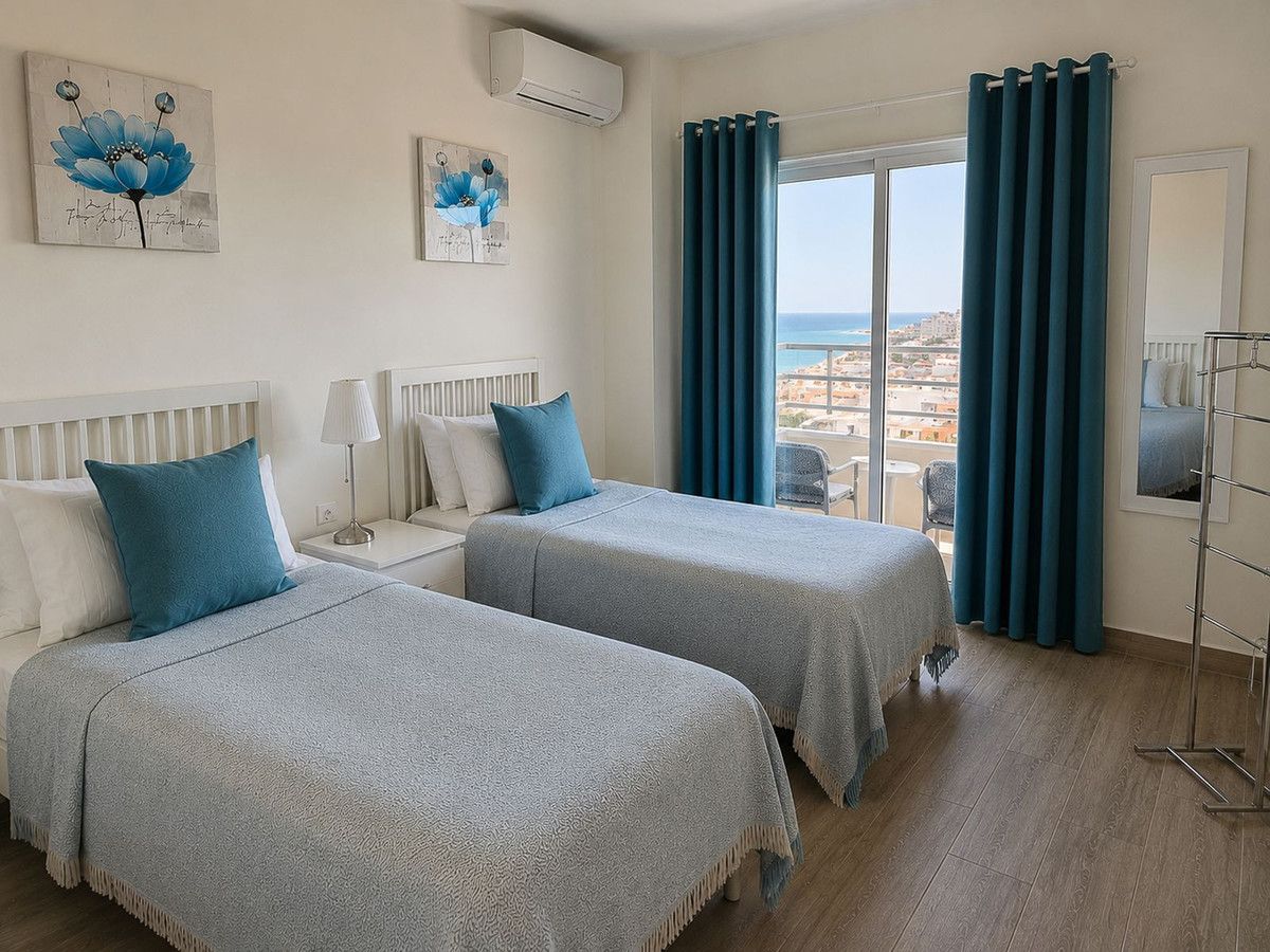 Квартира на среднем этаже в Fuengirola, Fuengirola, 2/7