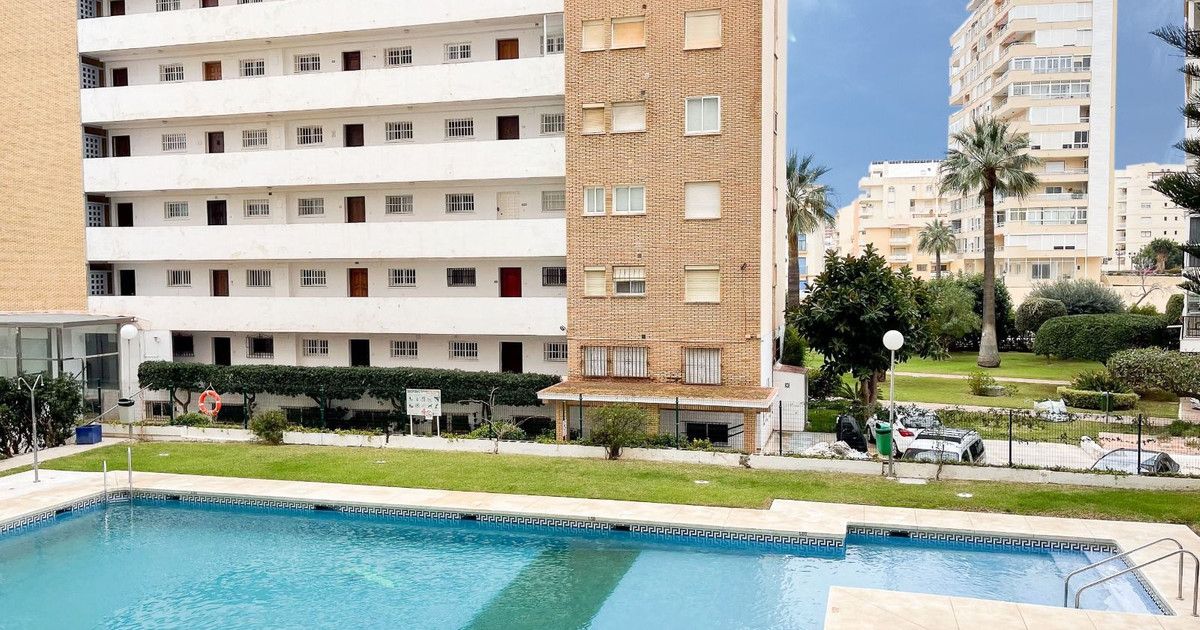 Квартира на среднем этаже в Fuengirola, Fuengirola, 4/7