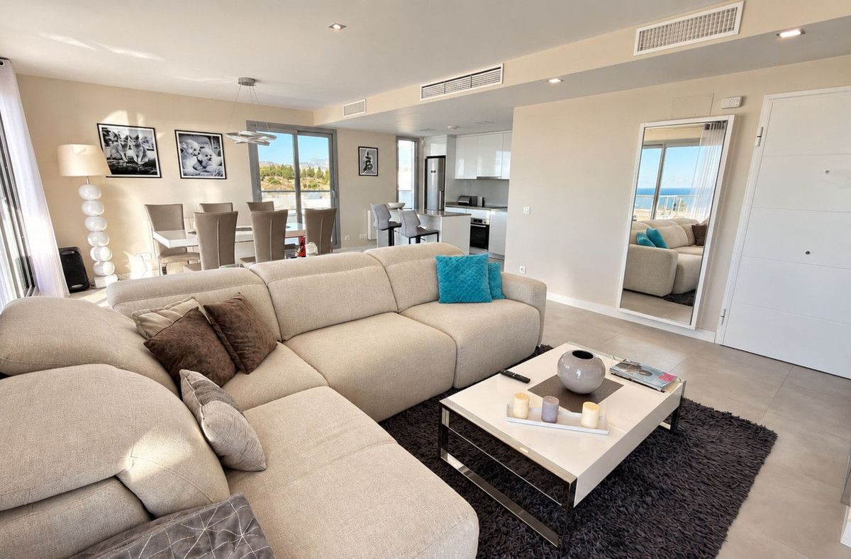 Penthouse in Las Lagunas, Las Lagunas, 12/12