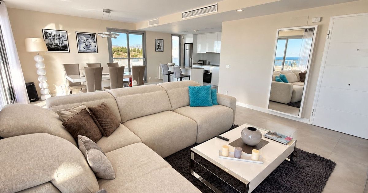 Penthouse in Las Lagunas, Las Lagunas, 12/12