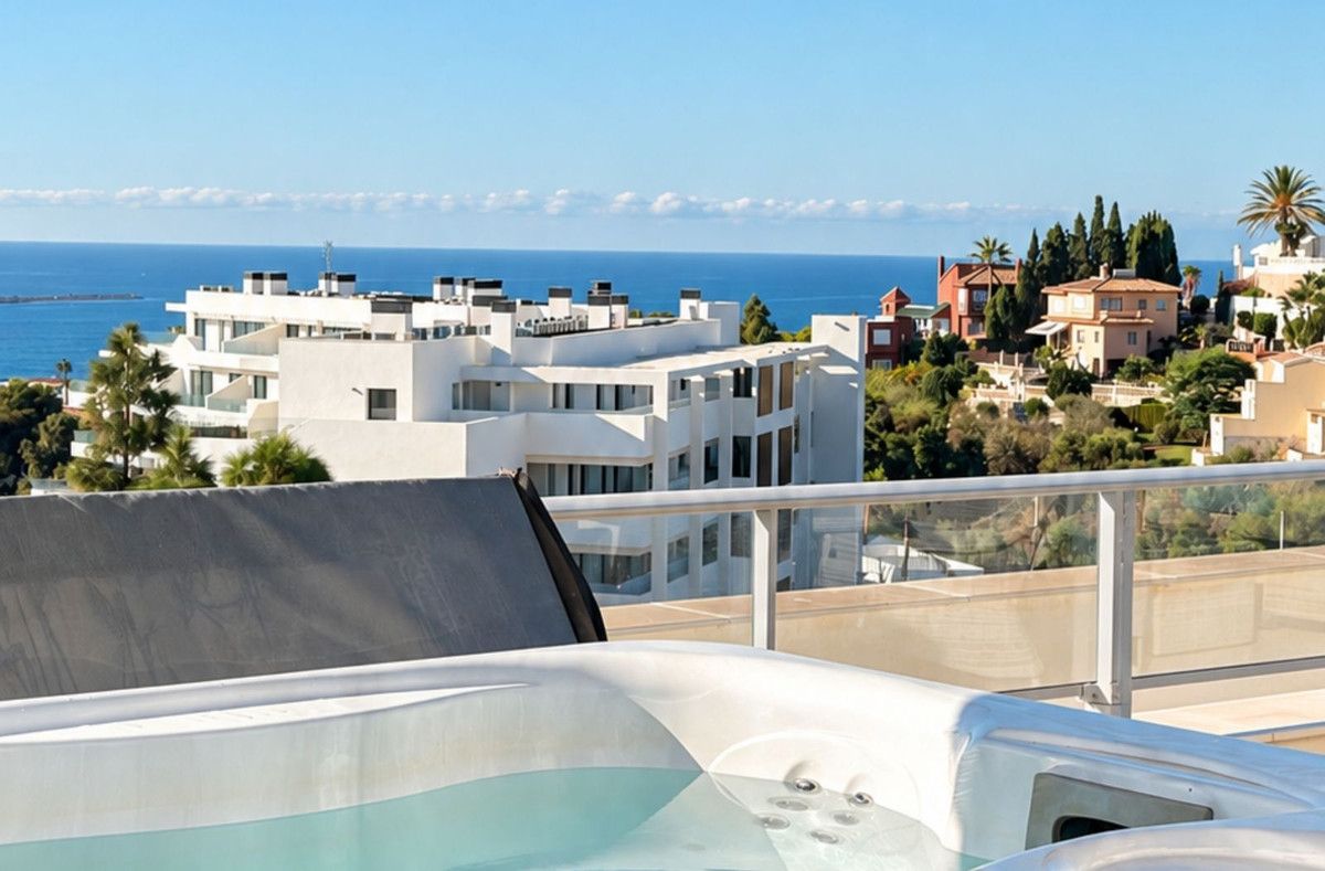 Penthouse in Las Lagunas, Las Lagunas, 6/12