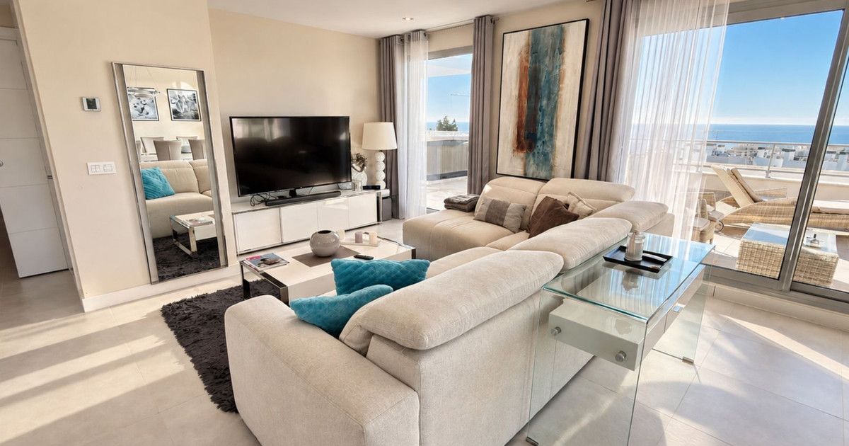 Penthouse in Las Lagunas, Las Lagunas, 9/12