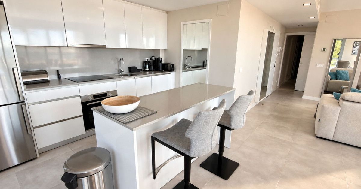 Penthouse in Las Lagunas, Las Lagunas, 10/12
