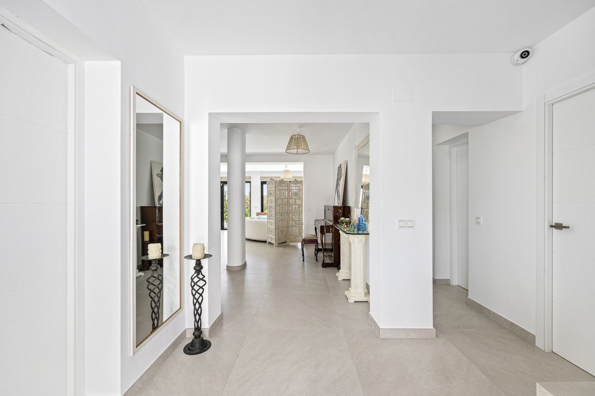 Vrijstaande Villa in Guadalmina Alta, Guadalmina Alta, 11/12