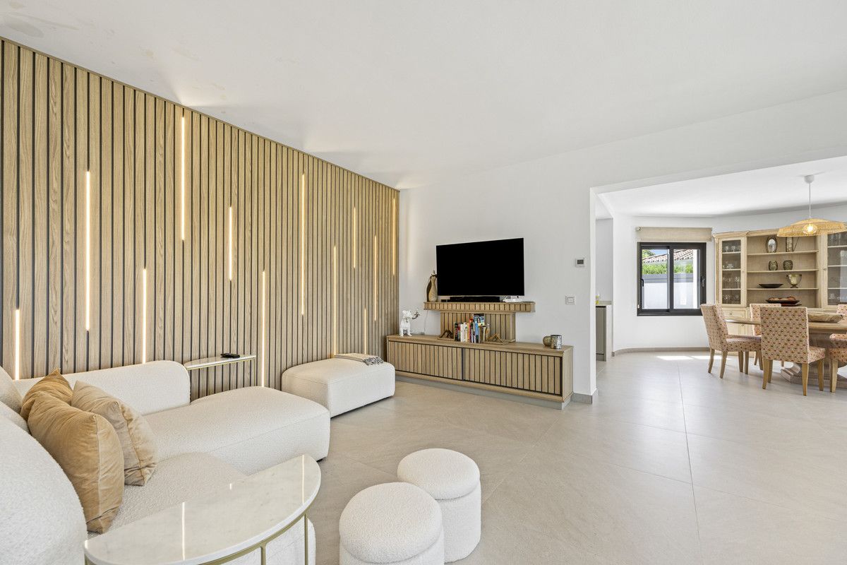 Vrijstaande Villa in Guadalmina Alta, Guadalmina Alta, 8/12