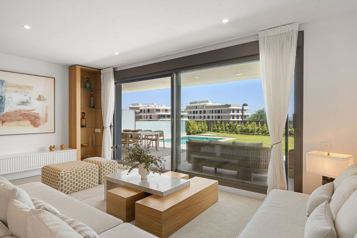 Apartamento en Planta Baja en Selwo, Selwo, 2/12