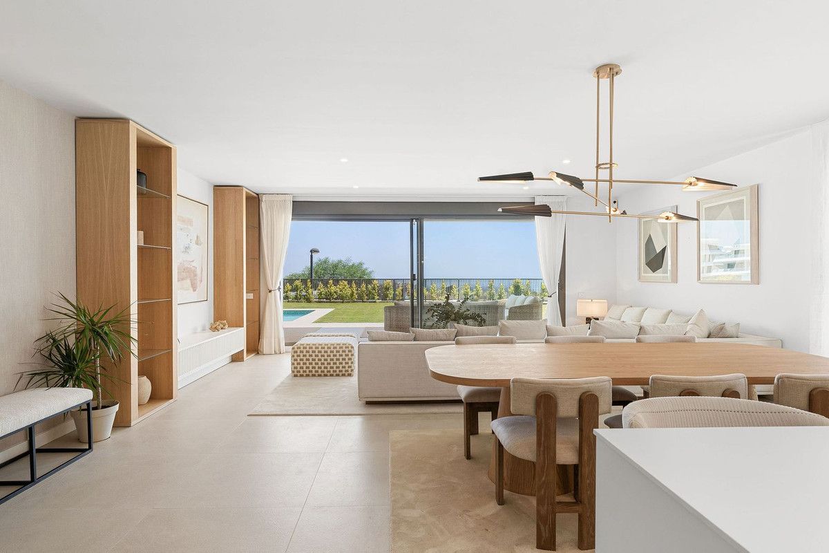 Apartamento en Planta Baja en Selwo, Selwo, 4/12