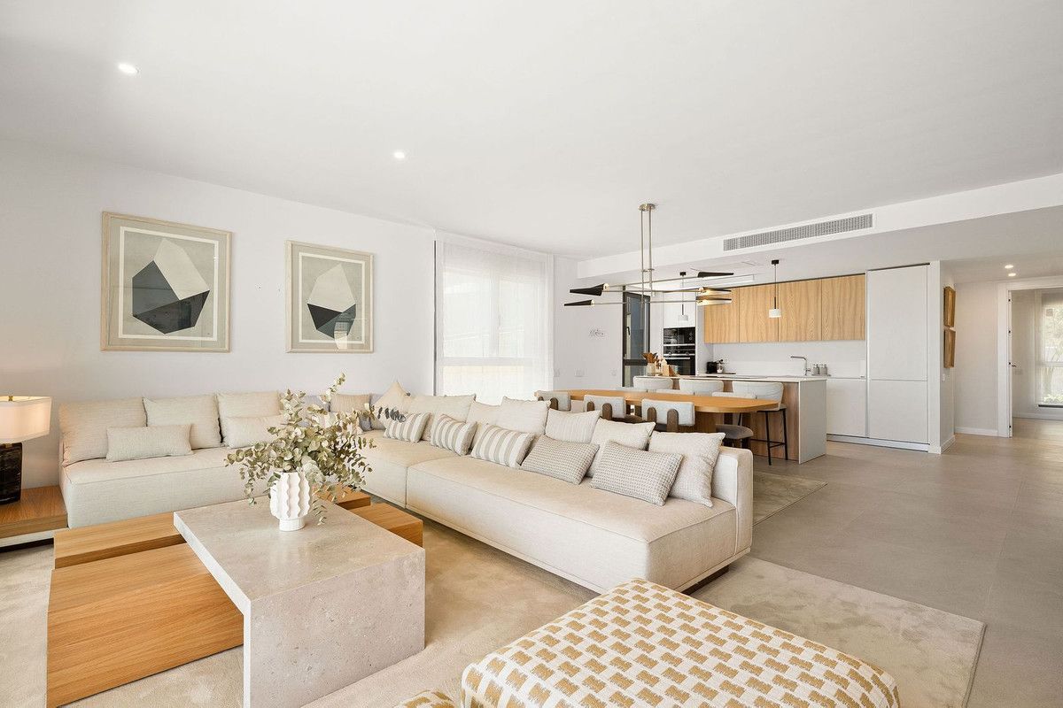 Apartamento en Planta Baja en Selwo, Selwo, 7/12