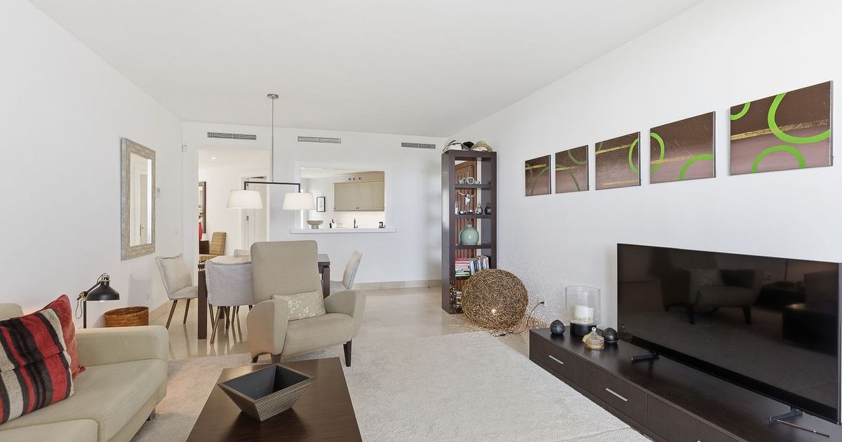 Gelijkvloers appartement in Nueva Andalucía, Nueva Andalucía, 11/12